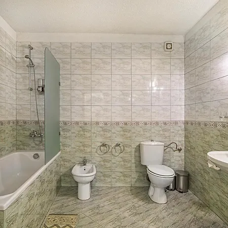Apartment Big 2-bedroom Apt - Each Triggers Donation To Non-profit Organisation Sofia