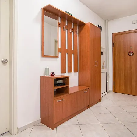 Big 2-bedroom Apt - Each Triggers Donation To Non-profit Organisation *