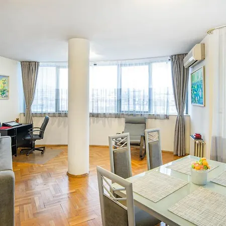 Big 2-bedroom Apt - Each Triggers Donation To Non-profit Organisation